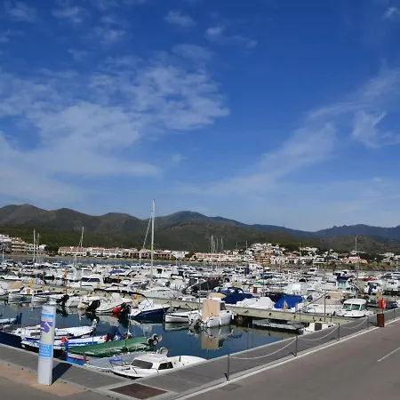 Excelente En Primera Linea De Mar En Sant Carles, - Es-170-73 Apartment Llanca
