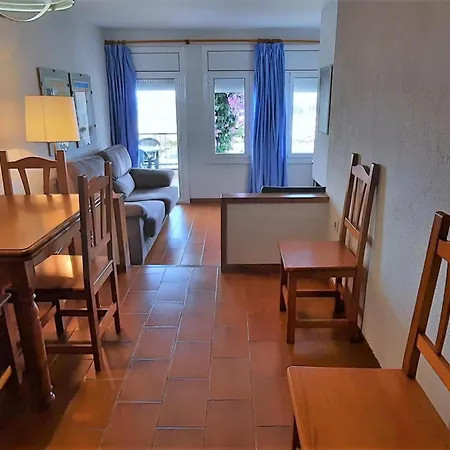 Excelente En Primera Linea De Mar En Sant Carles, - Es-170-73 Apartment